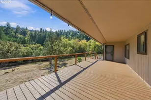 911 Jade Dr, Roseburg, OR 97471 - Photo 43