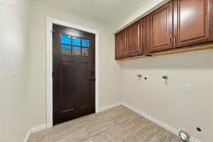 911 Jade Dr, Roseburg, OR 97471 - Photo 33