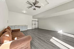 911 Jade Dr, Roseburg, OR 97471 - Photo 35