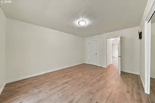 911 Jade Dr, Roseburg, OR 97471 - Photo 21