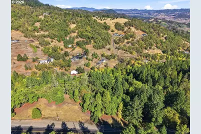 911 Jade Dr, Roseburg, OR 97471 - Photo 39