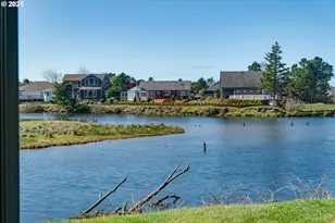 1108 S Holladay Dr, Seaside, OR 97138 - Photo 3