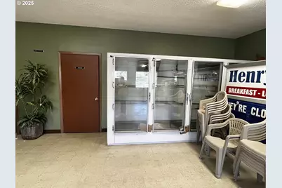 99 3rd St, Maupin, OR 97037 - Photo 13