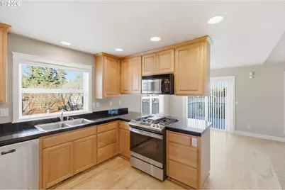 2463 NW Broadway St, Albany, OR 97321 - Photo 7