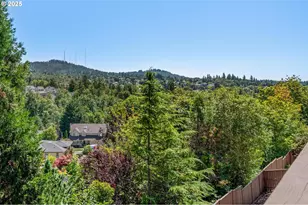 3042 NW Parkhurst Terrace, Portland, OR 97229 - Photo 3