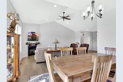 33455 Bing Ln, Warrenton, OR 97146 - Photo 13