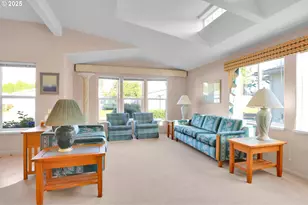 2488 Northampton, Eugene, OR 97404 - Photo 3