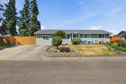 723 Maple St, Dayton, OR 97114 - Photo 1
