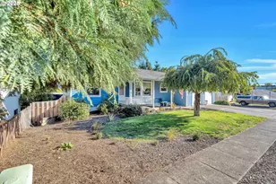 128 N 31st Ave, Cornelius, OR 97113 - Photo 3