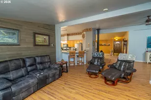 6776 SW Buckskin Ln, Terrebonne, OR 97760 - Photo 5