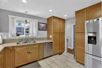 4177 SE 12th St, Gresham, OR 97080 - Photo 7