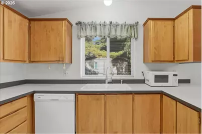 10400 NE 72nd Ave #16, Vancouver, WA 98686 - Photo 11