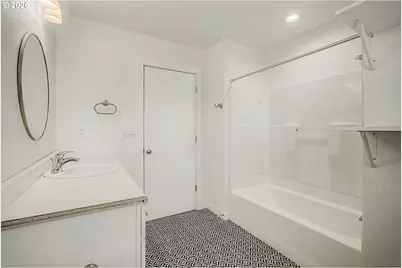 1315 N Locust St, Canby, OR 97013 - Photo 21