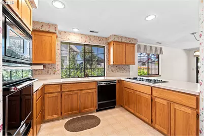 100 NW 95th Cir, Vancouver, WA 98660 - Photo 13