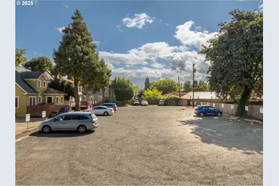 6th St, Eugene, OR 97401 - Photo 9