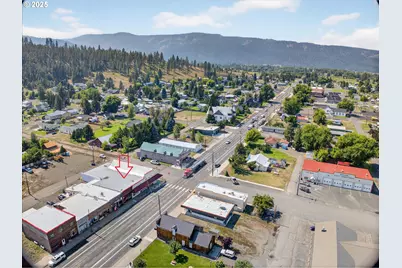 202 E 1st St, Wallowa, OR 97885 - Photo 3