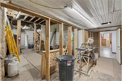 202 E 1st St, Wallowa, OR 97885 - Photo 33