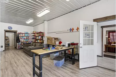 202 E 1st St, Wallowa, OR 97885 - Photo 9