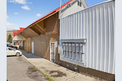 202 E 1st St, Wallowa, OR 97885 - Photo 25