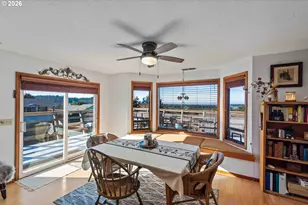 770 Prefontaine Dr, Coos Bay, OR 97420 - Photo 15