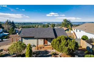 770 Prefontaine Dr, Coos Bay, OR 97420 - Photo 1