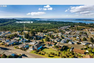 770 Prefontaine Dr, Coos Bay, OR 97420 - Photo 3