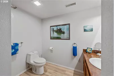 770 Prefontaine Dr, Coos Bay, OR 97420 - Photo 31