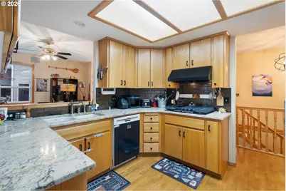 3148 NE Rocky Butte Ln, Portland, OR 97220 - Photo 17