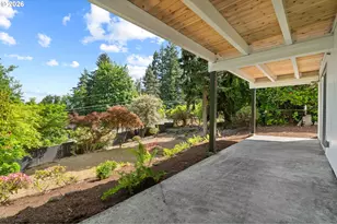 19001 Suncrest Dr, West Linn, OR 97068 - Photo 43