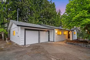 19001 Suncrest Dr, West Linn, OR 97068 - Photo 3