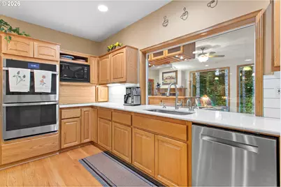 9920 SE Bull Run Rd, Portland, OR 97019 - Photo 17