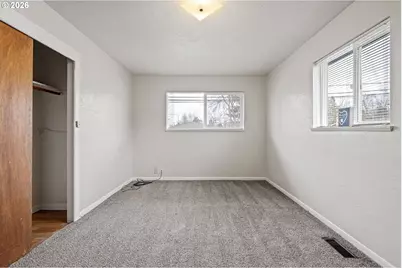 790 E 32nd Ave, Eugene, OR 97405 - Photo 31