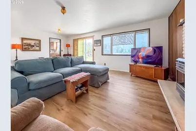 1050 S Bridge St, Prairie City, OR 97869 - Photo 5
