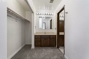 224 N Hayden Bay Dr, Portland, OR 97217 - Photo 29