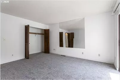 224 N Hayden Bay Dr, Portland, OR 97217 - Photo 23