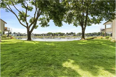 224 N Hayden Bay Dr, Portland, OR 97217 - Photo 39
