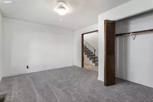 224 N Hayden Bay Dr, Portland, OR 97217 - Photo 19