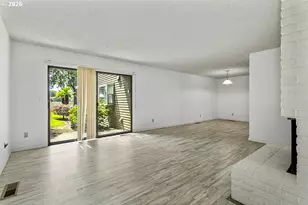 224 N Hayden Bay Dr, Portland, OR 97217 - Photo 7