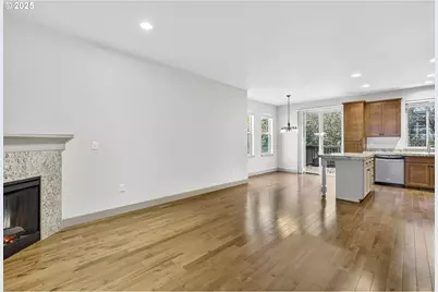 2052 NE 49th Way #4-H, Hillsboro, OR 97124 - Photo 7