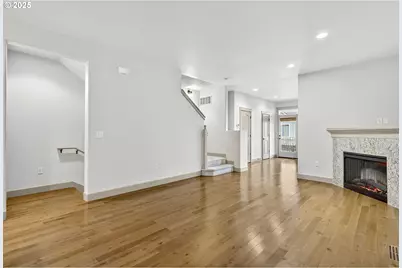 2052 NE 49th Way #4-H, Hillsboro, OR 97124 - Photo 5