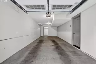 2052 NE 49th Way, Hillsboro, OR 97124 - Photo 31