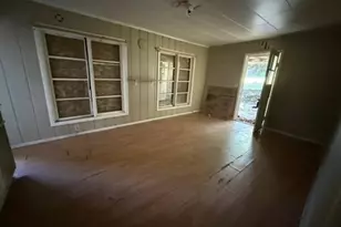 1410 NW Grove St, Roseburg, OR 97471 - Photo 9