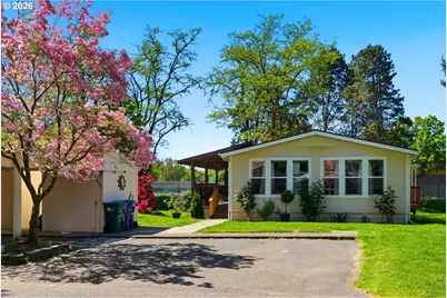 2250 N Broughton Dr, Portland, OR 97217 - Photo 3