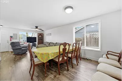 1802 NW 3rd St, Battle Ground, WA 98604 - Photo 5