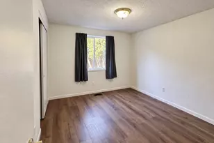 1802 NW 3rd St, Battle Ground, WA 98604 - Photo 9