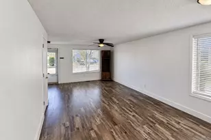 1802 NW 3rd St, Battle Ground, WA 98604 - Photo 3