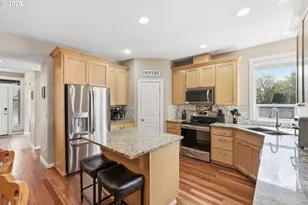 301 SW Bell Dr, Dallas, OR 97338 - Photo 13