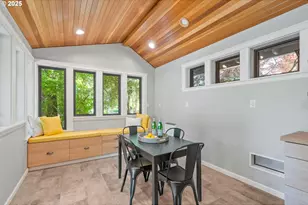 17367 Canal Cir, Lake Oswego, OR 97035 - Photo 41