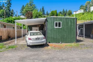 214 Holcomb Ave, Kelso, WA 98626 - Photo 1