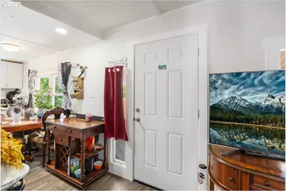 214 Holcomb Ave #B8, Kelso, WA 98626 - Photo 5